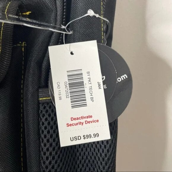 Spencer’s Tech Knapsack with Power Bank Laptop Sleeve Black/Yellow - Picture 3 of 4